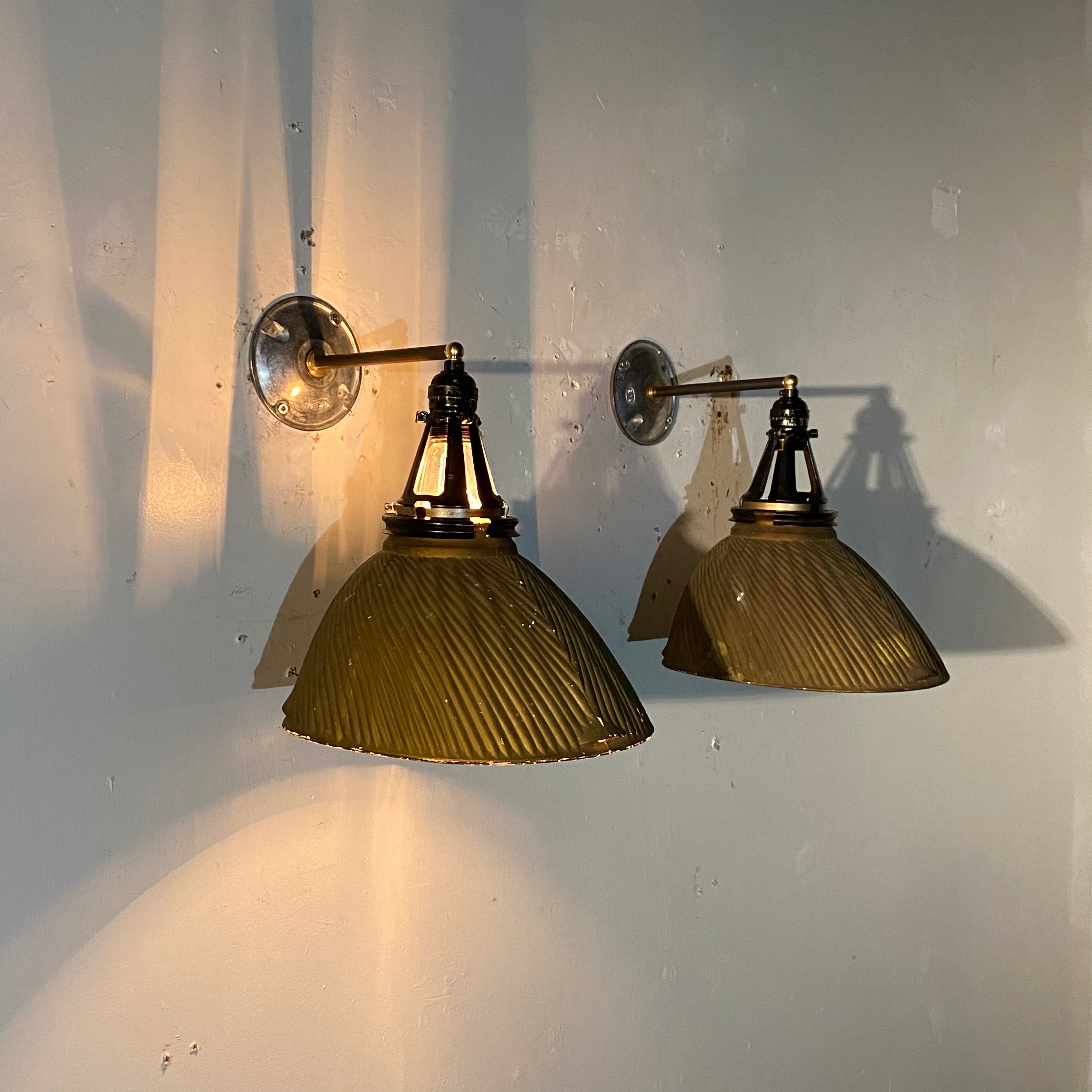 1930 Gold X-ray mercury shades sconce