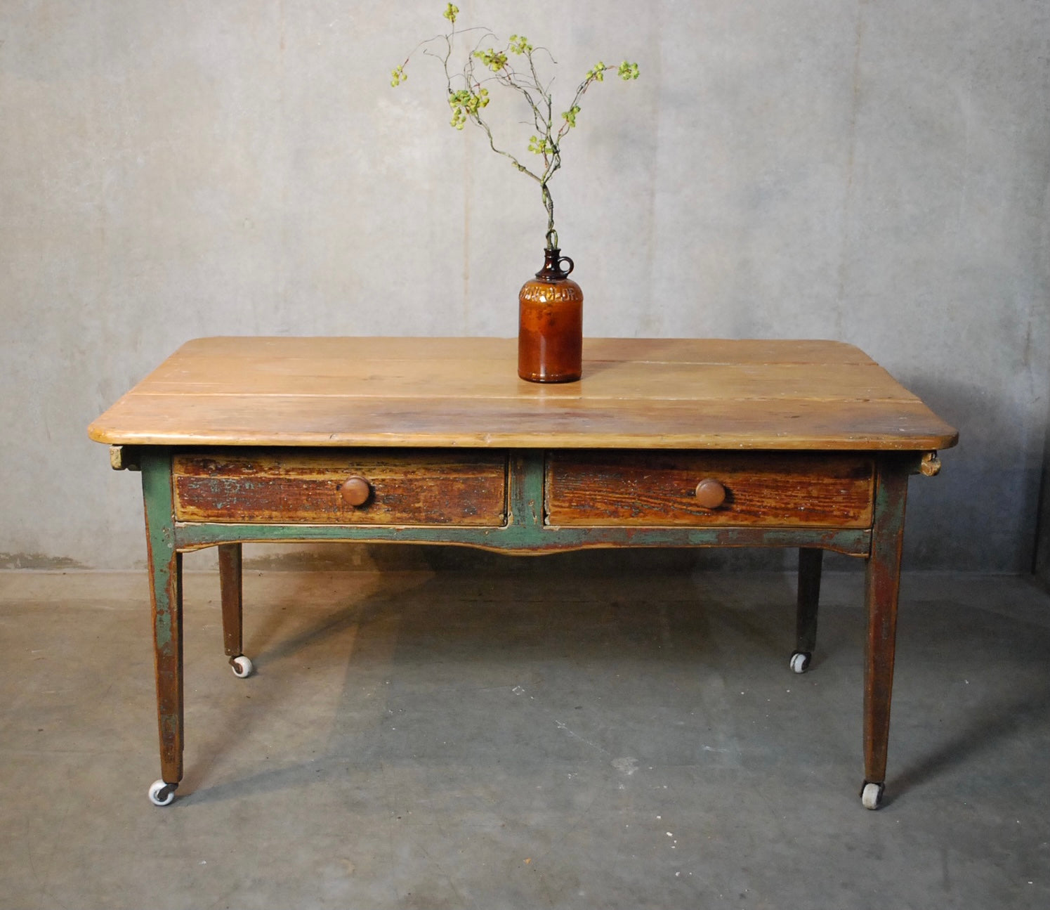 1840 pine Peg top Country Farm table | Scott Landon Antiques and Interiors.