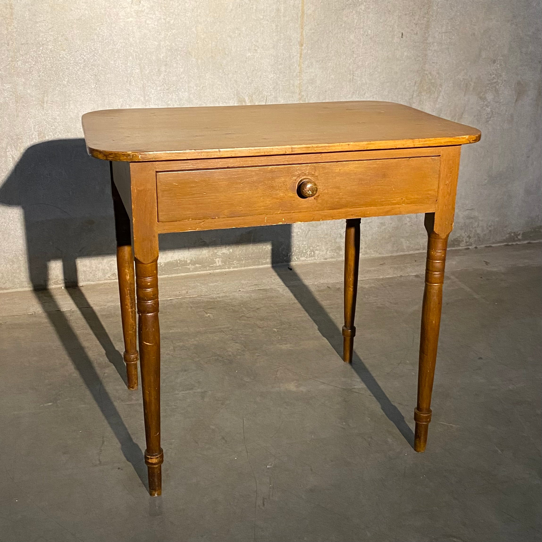 1870 Pine Country Wood Side Table