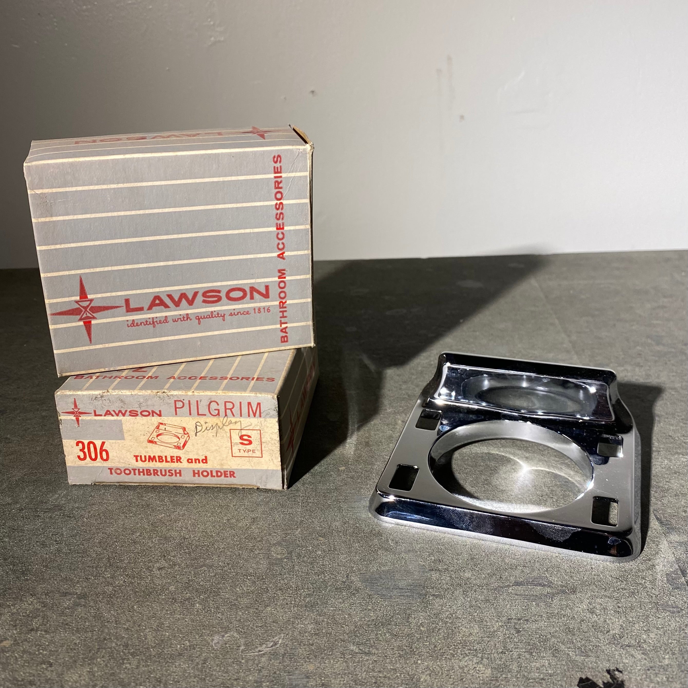 Lawson Toothbrush Holder
