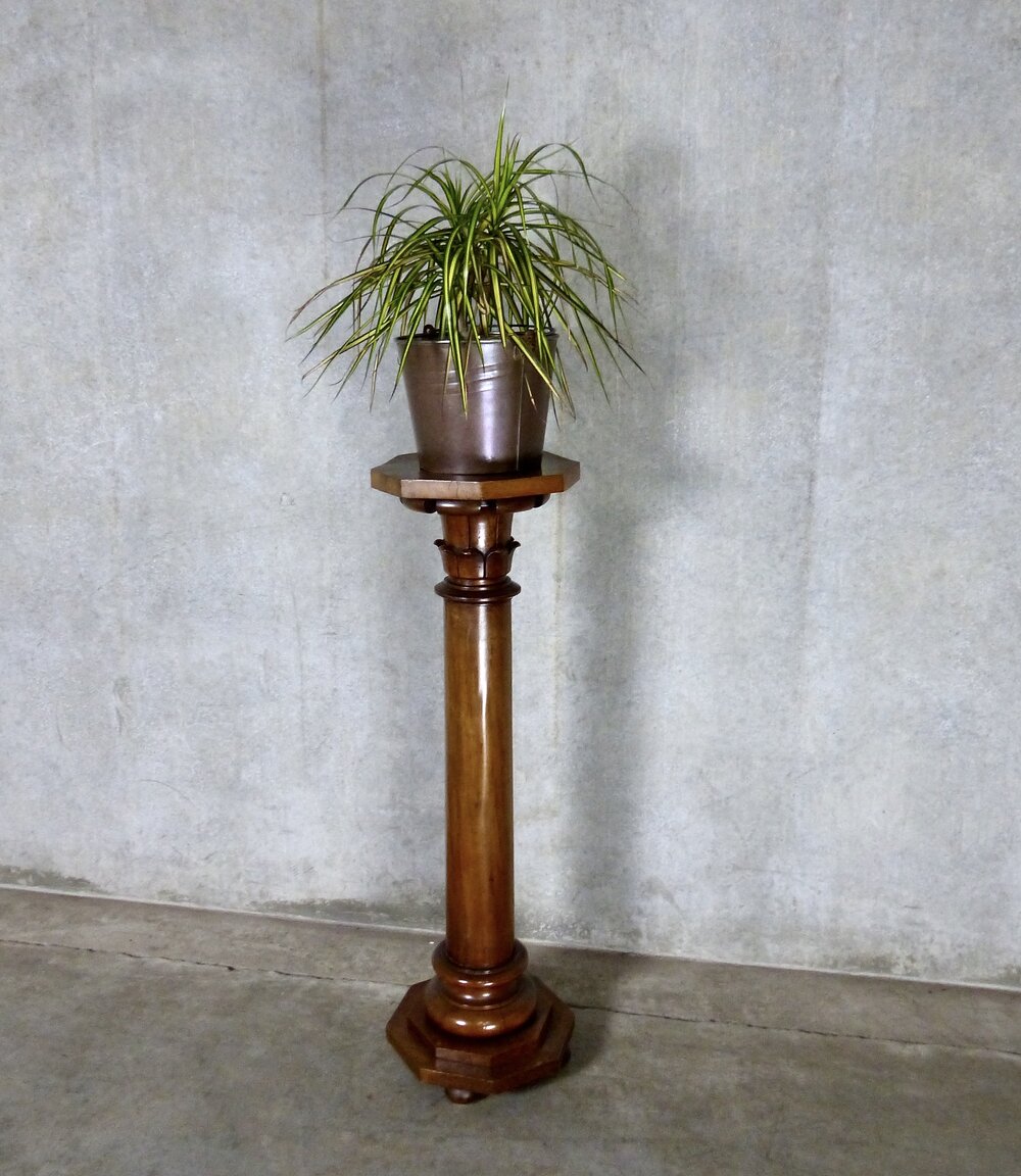 Circa 1900 English Oak Display Plant Stand Plinth | Scott Landon Antiques and Interiors.