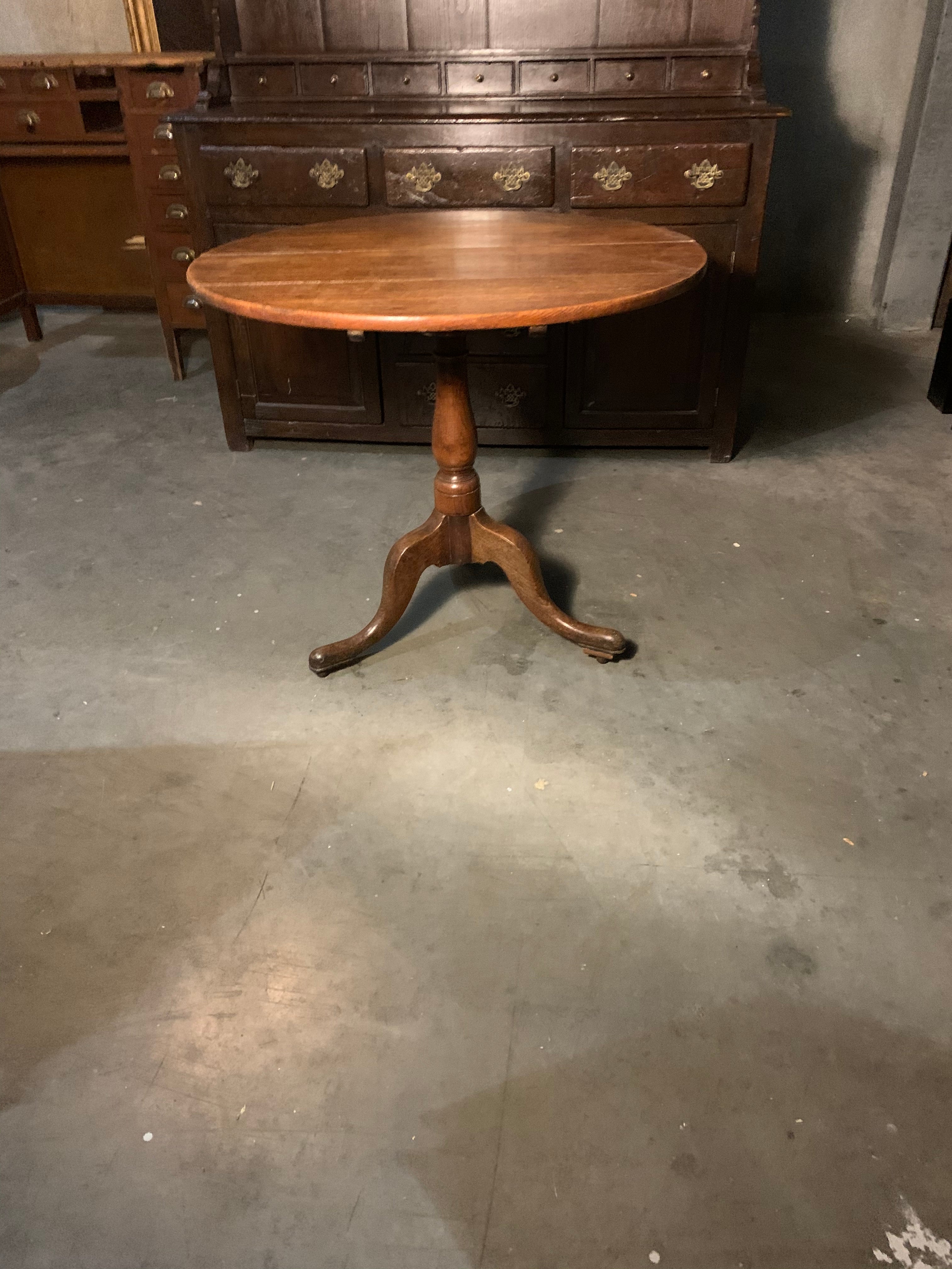 C1800 oak English tilt top table | Scott Landon Antiques and Interiors.